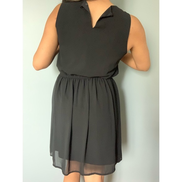 Forever21 black dress - Picture 3 of 10
